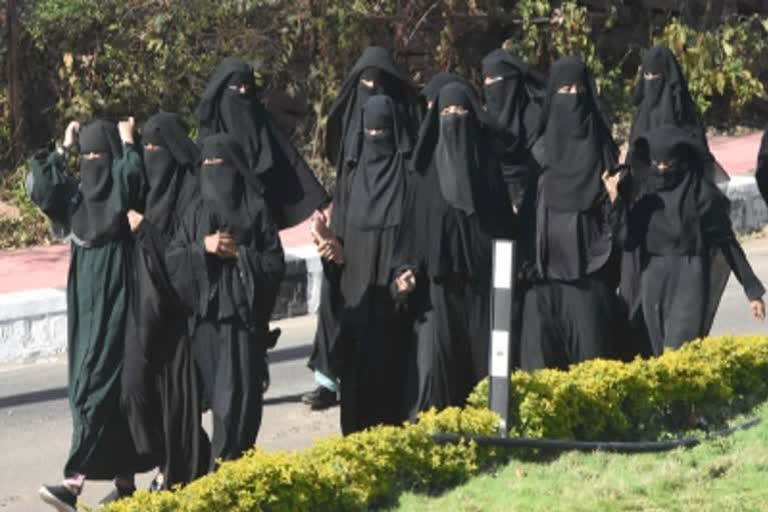 sc refuses urgent hearing on pleas against karnataka hc hijab verdict