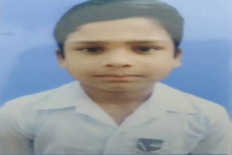 student-akash-dies-in-scuffle-at-sindri-dinobili-school-