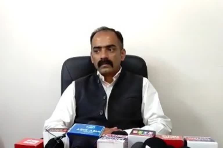 MLA Anirudh Singh demand from Sonia