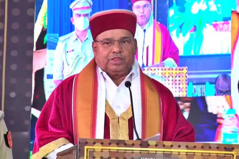 davanagere-university-9th-convocation-program