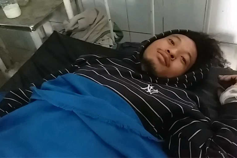 injured lover of Nepal admitted to Purnea Sadar Hospital
