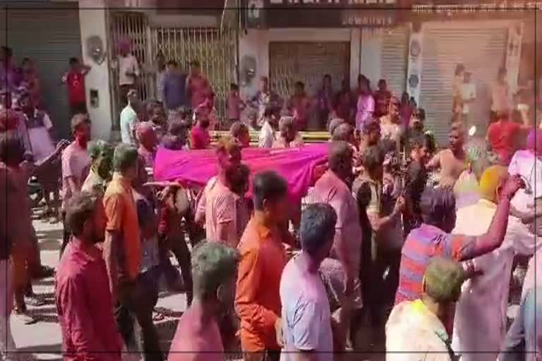 funeral procession of a living person tradition