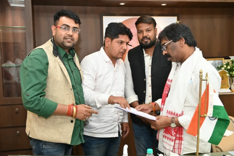 NSUI delegation met Chief Minister Hemant Soren