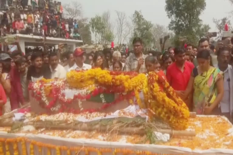 Mahendra Pardhi funeral Chirekhani