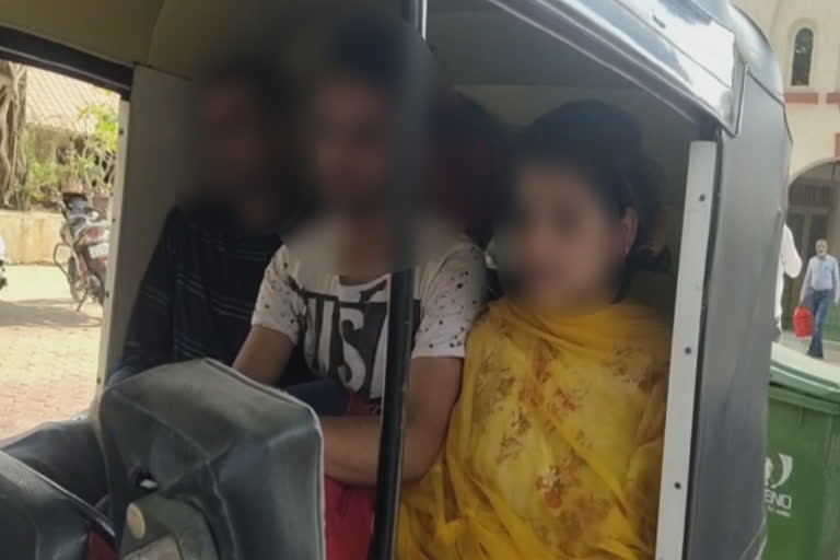 couple jammu kashmir caught by police in palghar