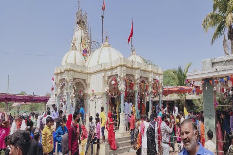 shitala mata Temple Fair:  ડીસાના કુપટ ગામમાં પૌરાણિક શીતળા માતાનો મેળો યોજાયો