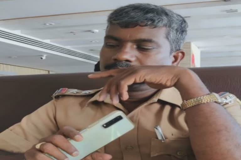 police-arrested-youth-for-allegedly-stabbing-thiruninravur-sub-inspector திருநின்றவூரில் பெண்ணிடம் தகராறு.. தட்டி கேட்ட எஸ்ஐ தலையில் வெட்டிய இளைஞர்கள்..