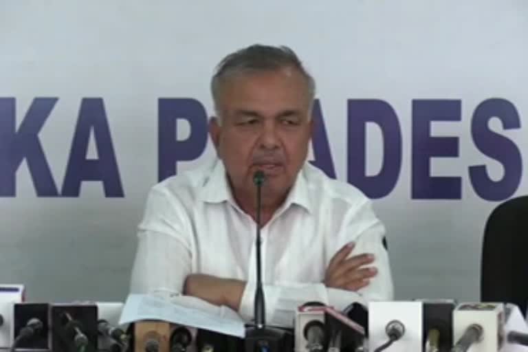 KPCC president Ramalinga Reddy talked to Press