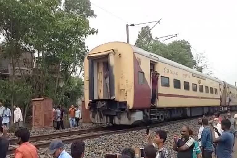 Falaknuma Express avoids accident