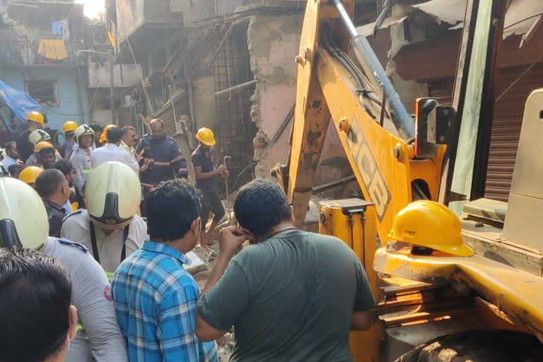 house collapse in Mumbai