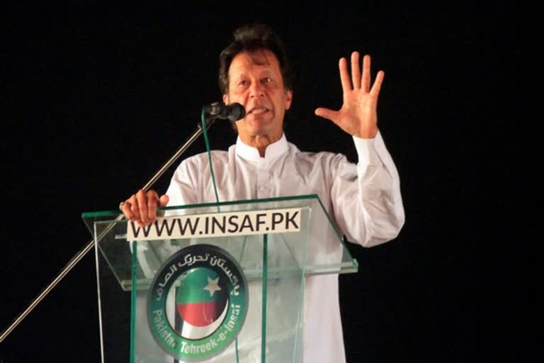 Imran Khan calls today's rally in Islamabad 'battle for Pakistan' amid fluid political situation