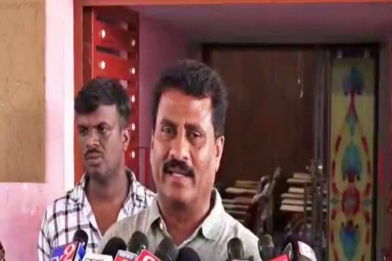 minister-suresh-gowda-criticizes-mp-sumalatha