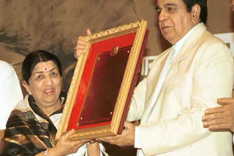 Oscars leave out Lata Mangeshkar  Dilip Kumar from 'In Memoriam' section; Indian fans shocked  Oscars 2022 In Memoriam section  Dilip Kumar Lata Mangeshkar academy awards  ഓസ്‌കർ 2022 ഇൻ മെമ്മോറിയം  ലത മങ്കേഷ്‌കർ ഓസ്‌കർ  ദിലീപ് കുമാർ അക്കാദമി അവാർഡ്‌സ്