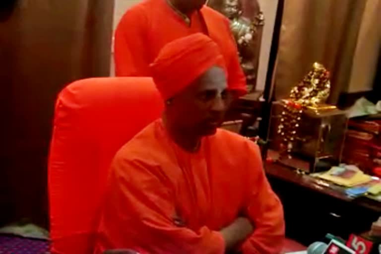 no-one-should-ask-bharatha-ratna-to-shri-shivakumara-swamiji