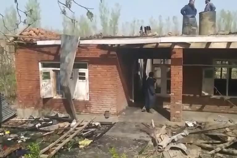 House Gutted in Kulgam: کولگام میں شبانہ آتشزدگی کے دوران رہائشی مکان خاکستر