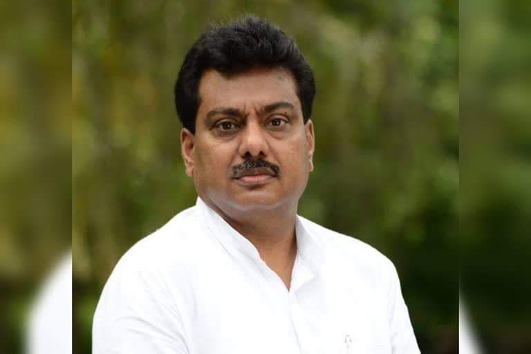 bjp-govt-is-playing-with-the-emotions-of-the-people-said-mb-patil