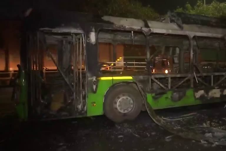 fire breaks out in dtc bus in delhi