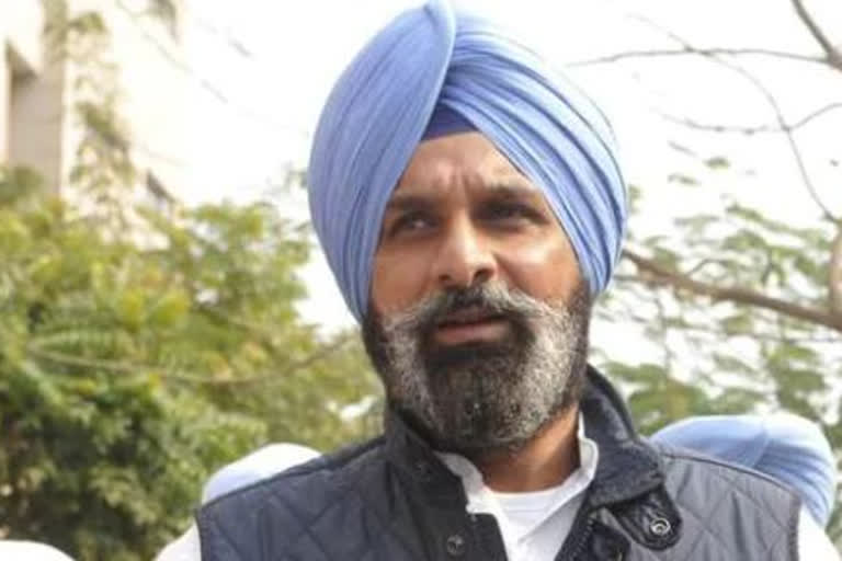 Akali Dal Leader Bikram Majithia arrives in SC to dismiss drug case