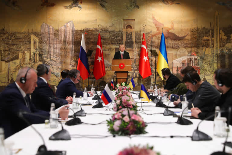 Peace talks between Ukraine Russia delegations kick off in Istanbul