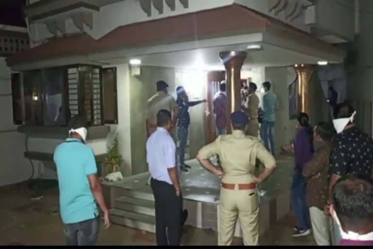 4 people of same family murdered in Viratnagar in Ahmedabad, Ahmedabad crime branch engaged in investigation