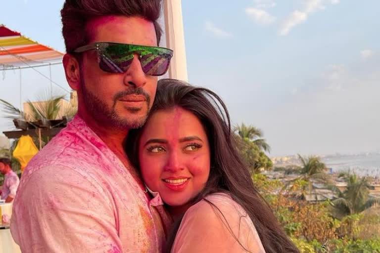 Karan Kundrra Tejasswi Prakash News