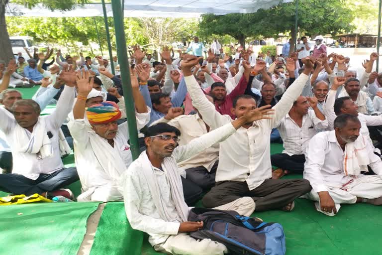 PHED Employees Protest in Jaipur