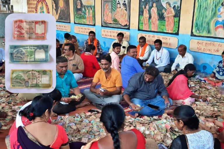 Aboard currency found in Anjanadri Hanuman temple, Anjanadri Hanuman temple, Anjanadri Hanuman temple treasury counting work, Anjanadri Hanuman temple news, ಅಂಜನಾದ್ರಿಯ ಹನುಮಾನ ದೇವಸ್ಥಾನದಲ್ಲಿ ವಿದೇಶಿ ಕರೆನ್ಸಿಗಳು ಪತ್ತೆ, ಅಂಜನಾದ್ರಿ ಬೆಟ್ಟದ ಆಂಜನೇಯ ದೇವಸ್ಥಾನದ ಹುಂಡಿ ಎಣಿಕೆ ಕಾರ್ಯ, ಅಂಜನಾದ್ರಿಯ ಹನುಮಾನ ದೇವಸ್ಥಾನ, ಅಂಜನಾದ್ರಿಯ ಹನುಮಾನ ದೇವಸ್ಥಾನ ಸುದ್ದಿ,