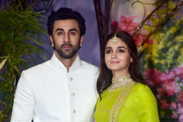 Ranbir Kapoor and Alia Bhatt Wedding Date: રણબીર કપૂરે આલિયા ભટ્ટ સાથે લગ્ન કરવાની વાત પર લગાવી મહોર, આ છે તેનો વેડિંગ પ્લાન