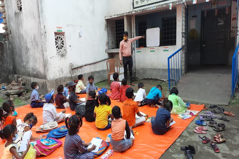 مغربی بنگال میں تعلیمی سرگرمیاں تیز