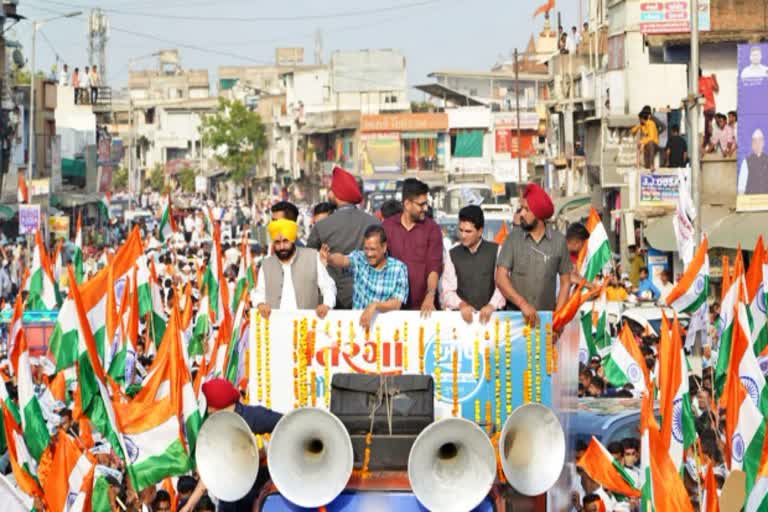 kejriwal road show in Ahmedabad