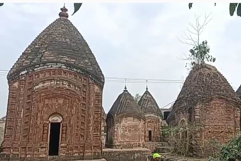 restoration-work-of-maluti-temple-is-closed-in-dumka