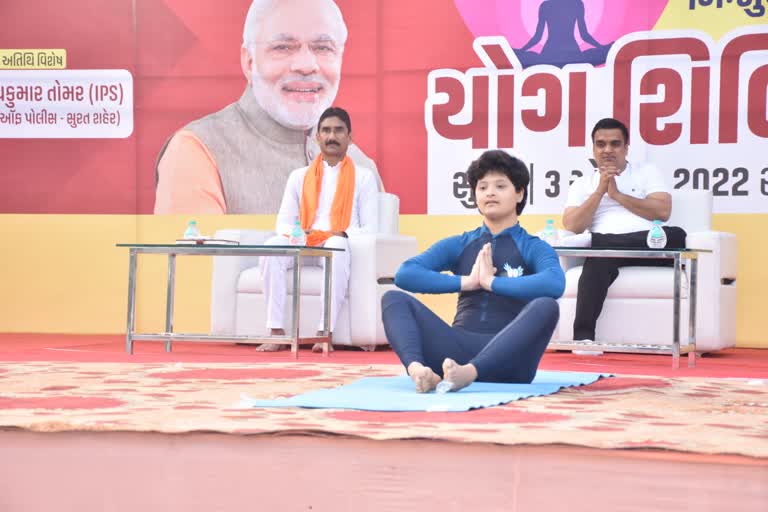 Khelmahakumbh 2022 : યોગા કોમ્પિટિશનમાં ગુજરાતના 80 હજારથી વધુ લોકોએ લીધો ભાગ