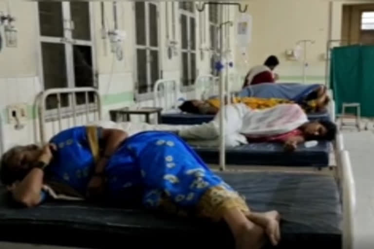 Andhra Pradesh 15 hospitalized after eating panipuris in Kurnool