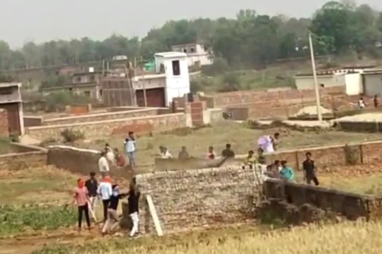 forcefully capture land in Giridih