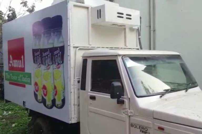 सहरसा में मिल्क वाहन से शराब बरामद होने पर वाहन जब्त