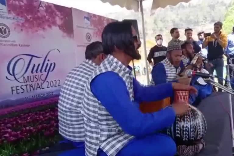 Tourists Enjoy Music Festival at Tulip Garden, Srinagar