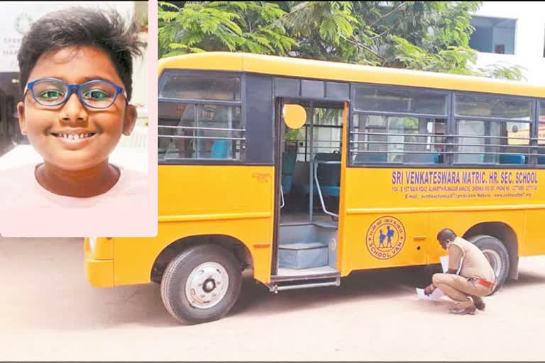 பள்ளி வாகன சக்கரத்தில் சிக்கி சிறுவன் உயிரிழந்த விவகாரம் : சட்ட நிபுணர்களுடன் காவல்துறை ஆலோசனை