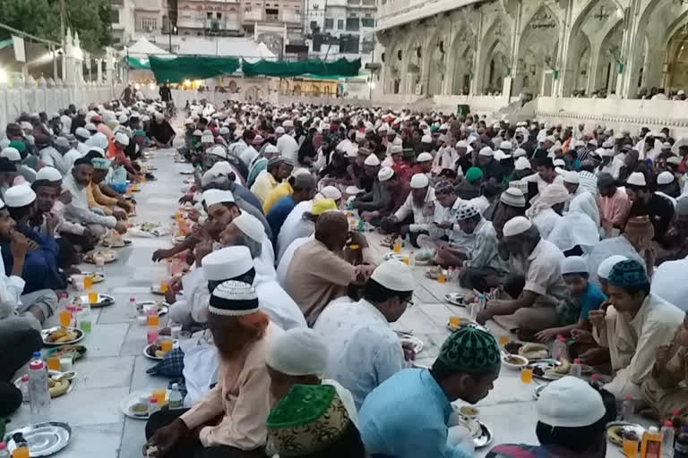 Iftar management in Garib Nawaz dargah in Ajmer