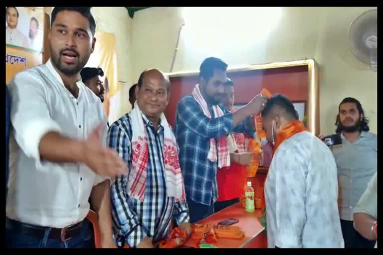 youth-joined-in-bjp-in-guwahati