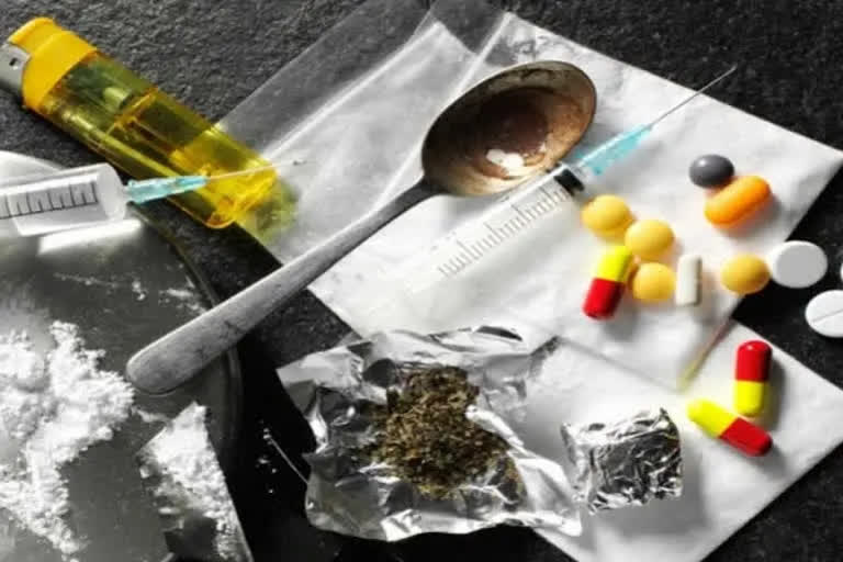 Investigations by narcotics officers in Tarnaka