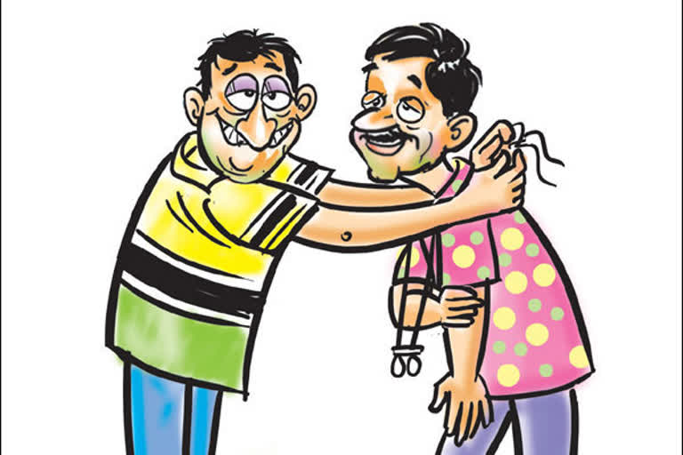 Bizarre: Two men 'marry' in intoxicated state in Telangana's Medak