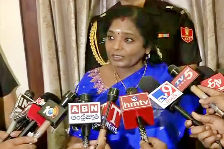 Tamilisai Meets Modi