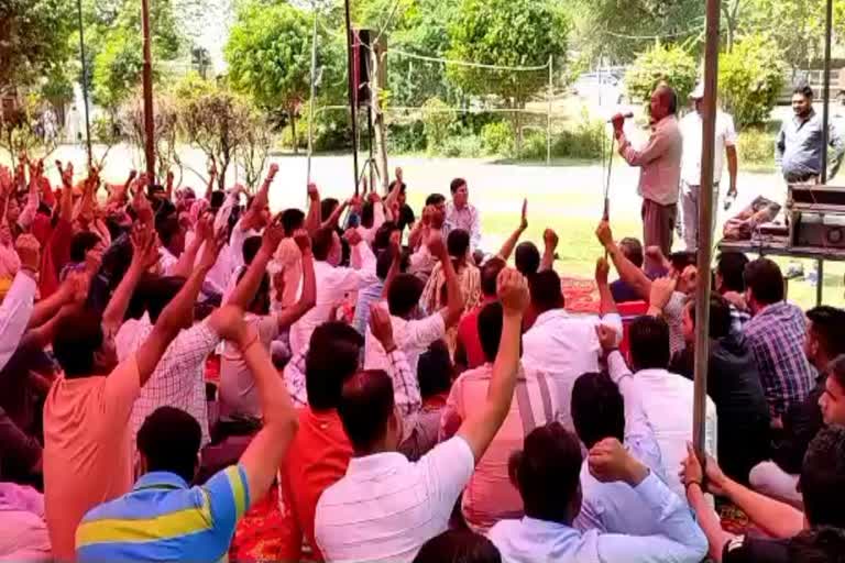 Health workers protest in Faridabad