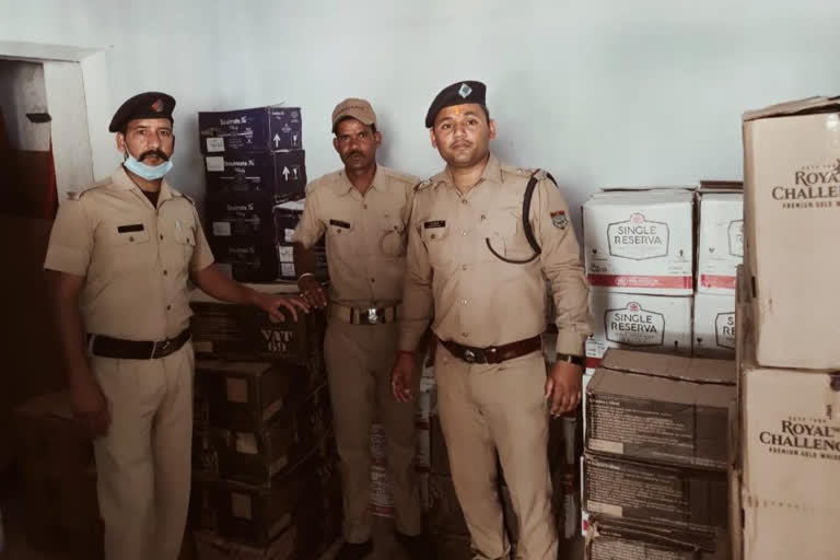 Karnprayag police recovered liquor