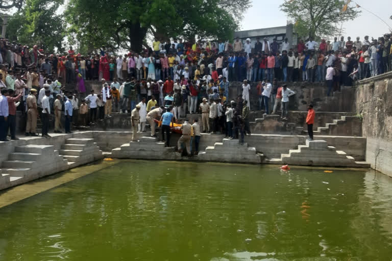 Missing boy and girl dead body found in pool in Ajmer