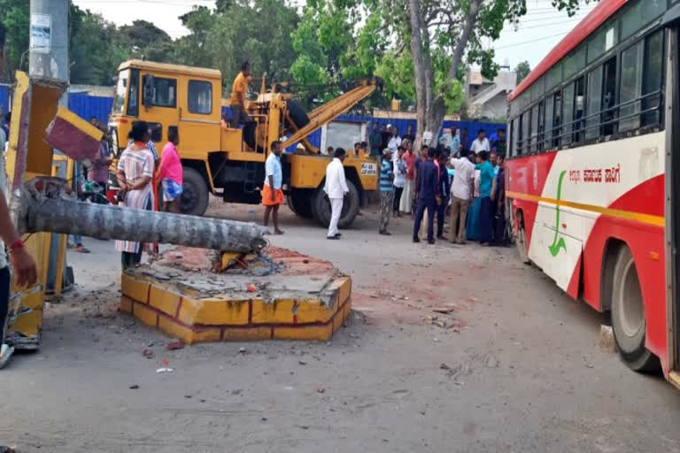 ksrtc bus accident in gangavati