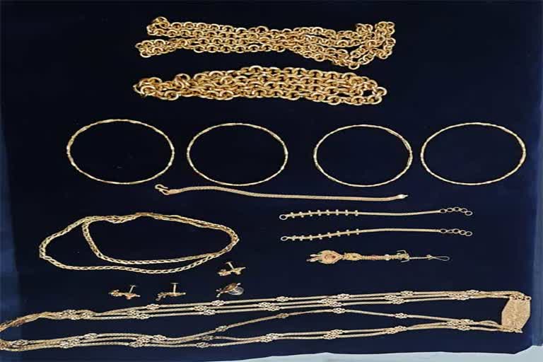 gold seized in shamshabad airport