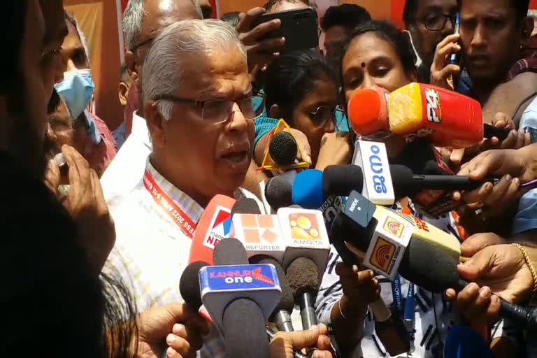 cpm kannur district secretary mv jayarajan  kv thomas decision to attend cpm party congress seminar  mv jayarajan on kv thomas  mv jayarajan against congress  കെ വി തോമസ് പാർട്ടി കോൺഗ്രസ് സെമിനാർ  എംവി ജയരാജൻ സിപിഎം പാർട്ടി കോൺഗ്രസ്