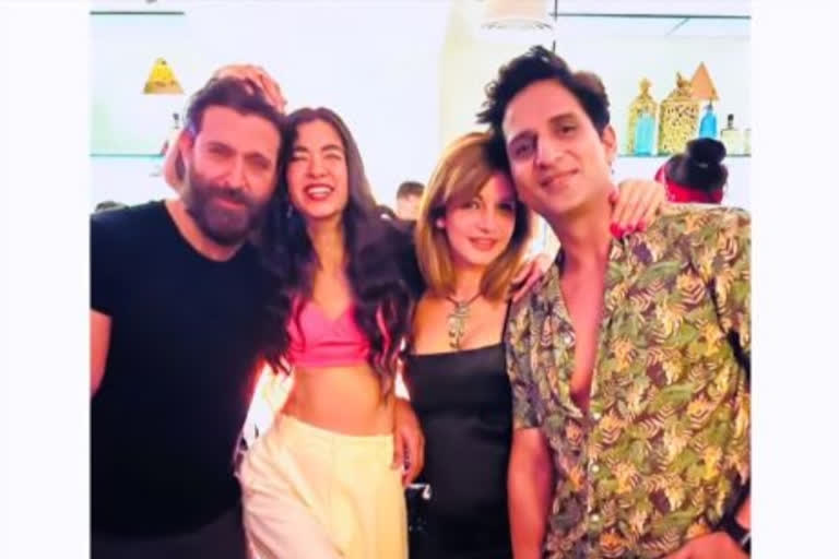 Hrithik Roshan Sussanne Khan, hrithik roshan goa party, hrithik roshan girlfriend saba azad, arslan goni sussanne khan, sussanne khan boyfriend, bollywood news updates