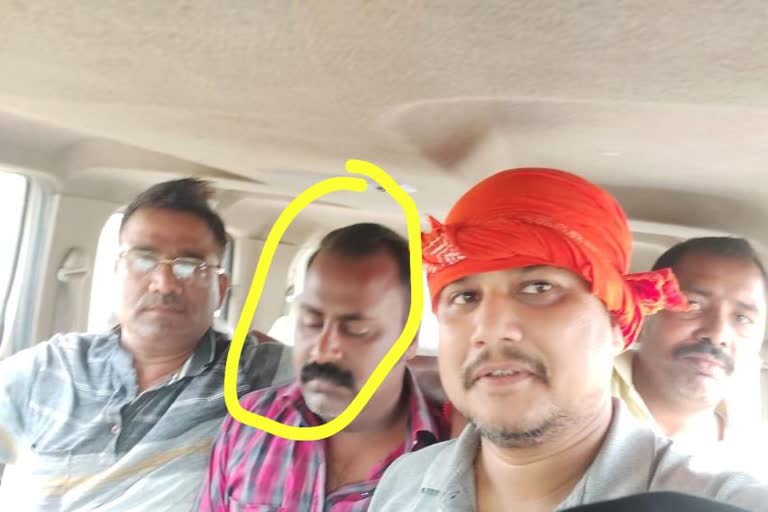 Mukhiya arrested in Bagaha